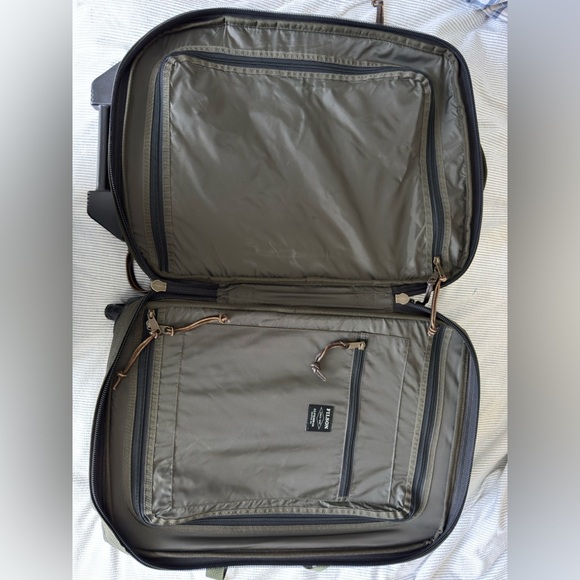Filson Ballistic Nylon Dryden 2 Wheel rolling carry on suitcase in Otter Green - Picture 2 of 3